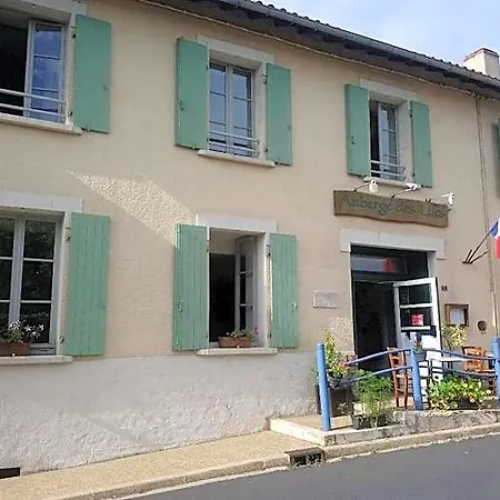 Des Lacs Hotel *